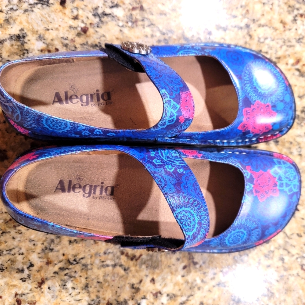 Alegria women shoe size 8.5 (39)